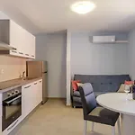 Linda