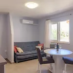 Apartment Linda *
